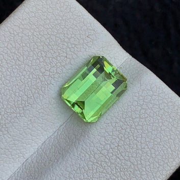 Natural Green Peridot Gemstone, 2.80 Carats Pixel Shape, Tope Quality Peridot