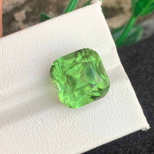 Rutile Green Peridot gemstone
Rutile Green Peridot jewelry