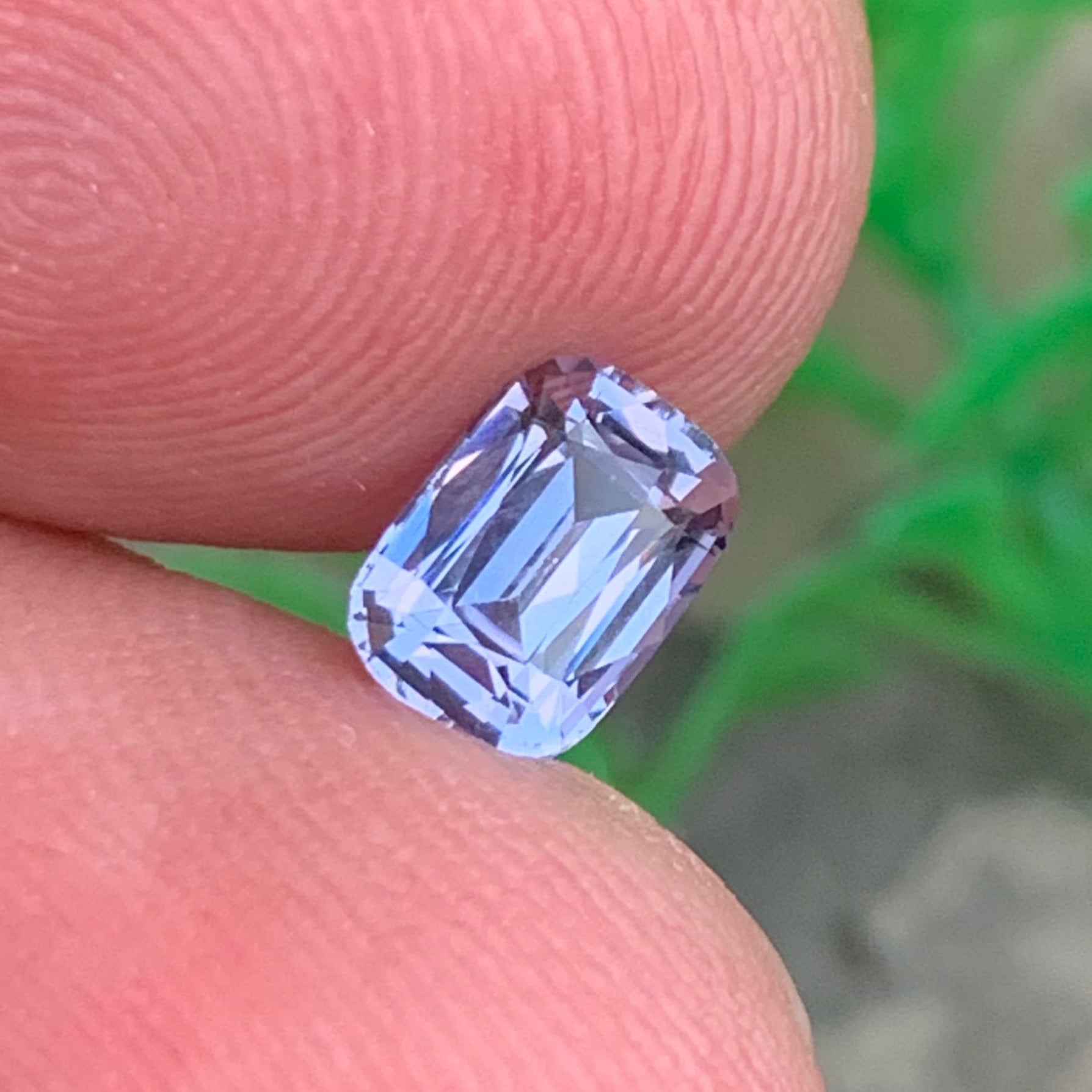 Pinkish Gray Spinel pendant
Pinkish Gray Spinel bracelet