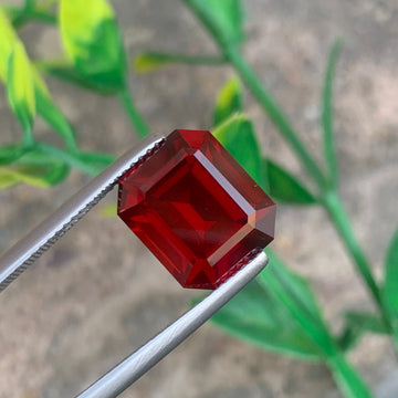 Rhodolite Garnet stone
Rhodolite Garnet jewelry