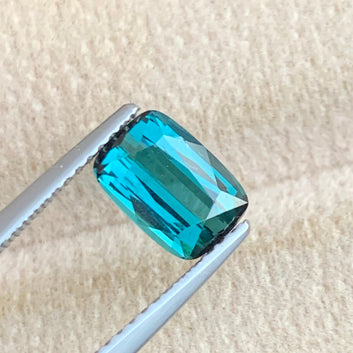 Indicolite Tourmaline ring
Indicolite Tourmaline pendant