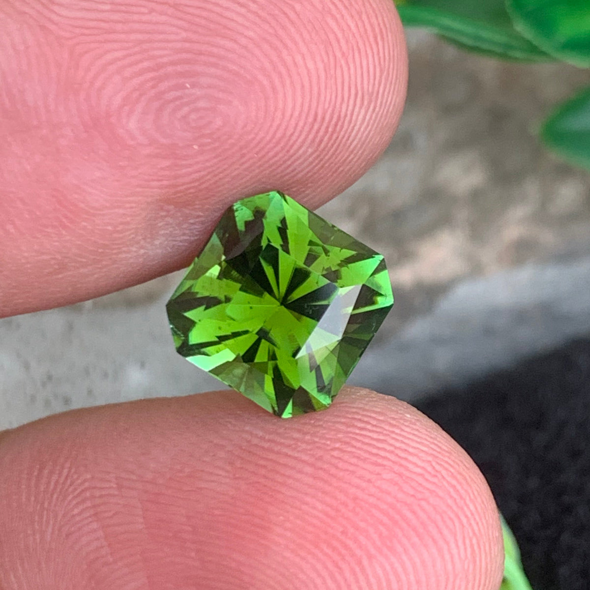 Green Tourmaline ring
Green Tourmaline pendant