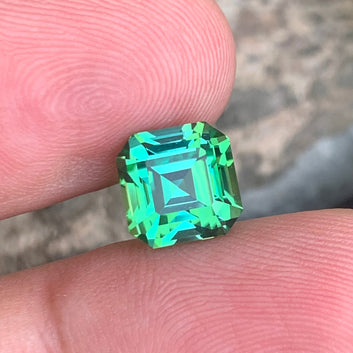 Bluish Green Tourmaline ring
Bluish Green Tourmaline pendant