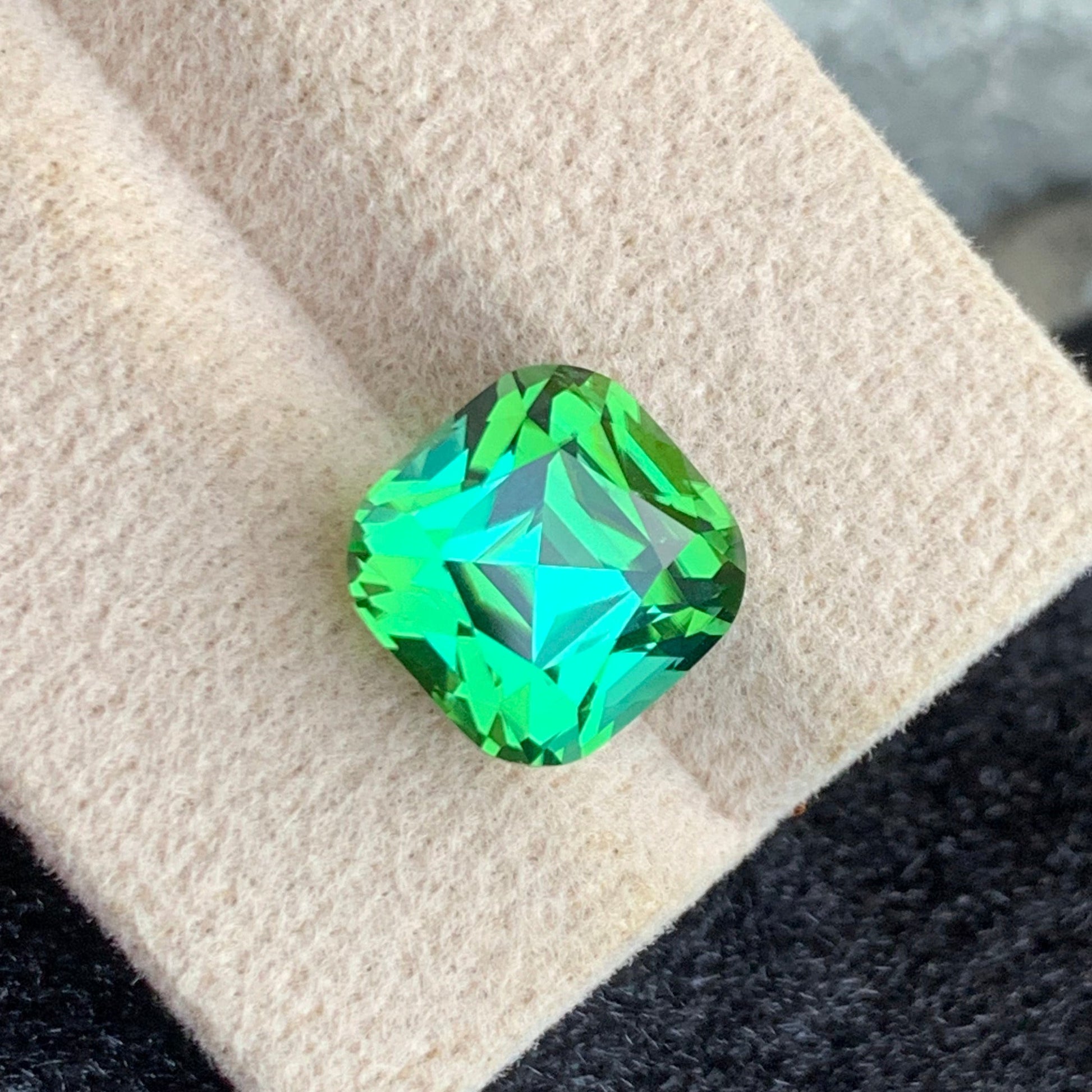 Bluish Green Tourmaline Gemstone
Bluish Green Tourmaline jewelry