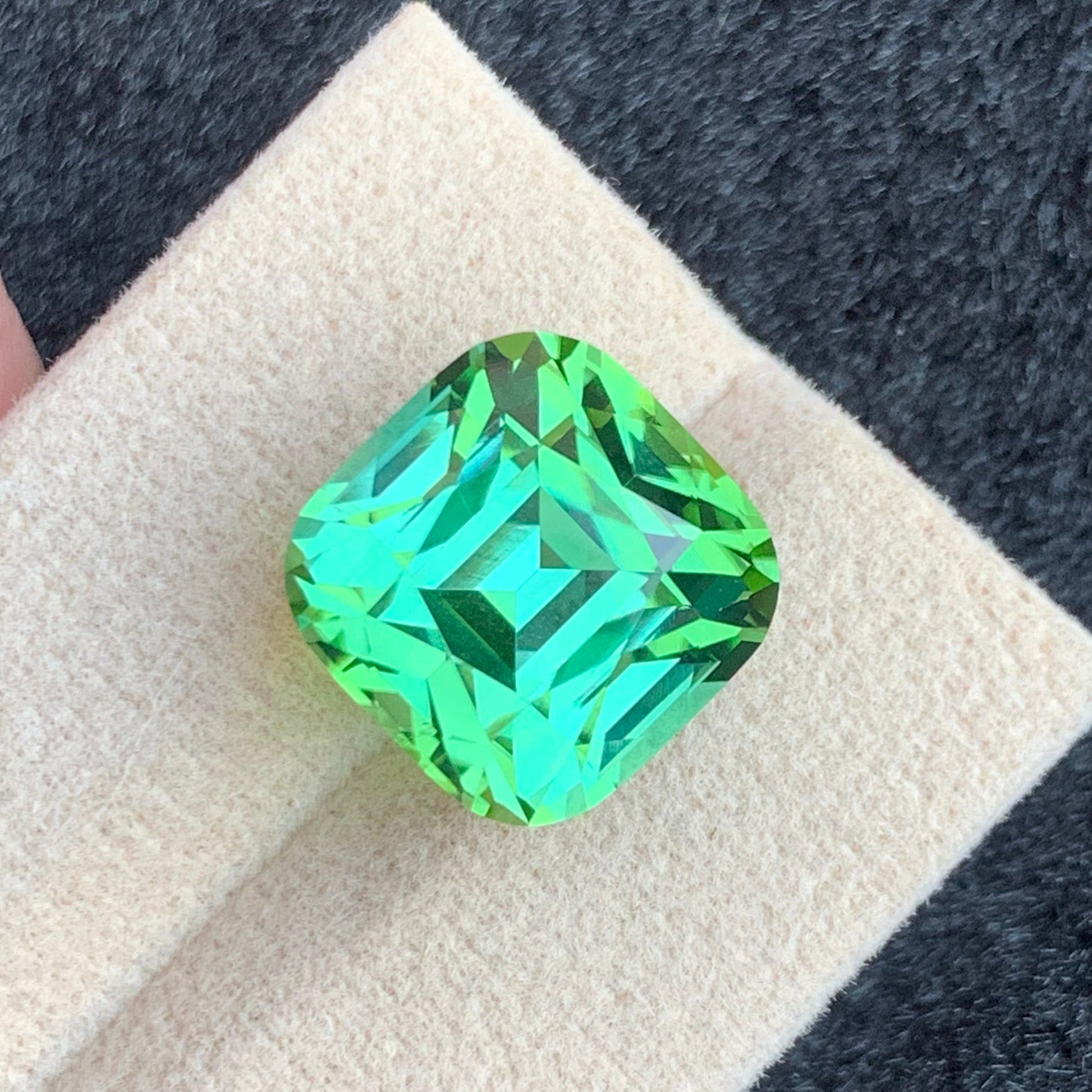 Bluish Green Tourmaline
Bluish Green Tourmaline jewelry