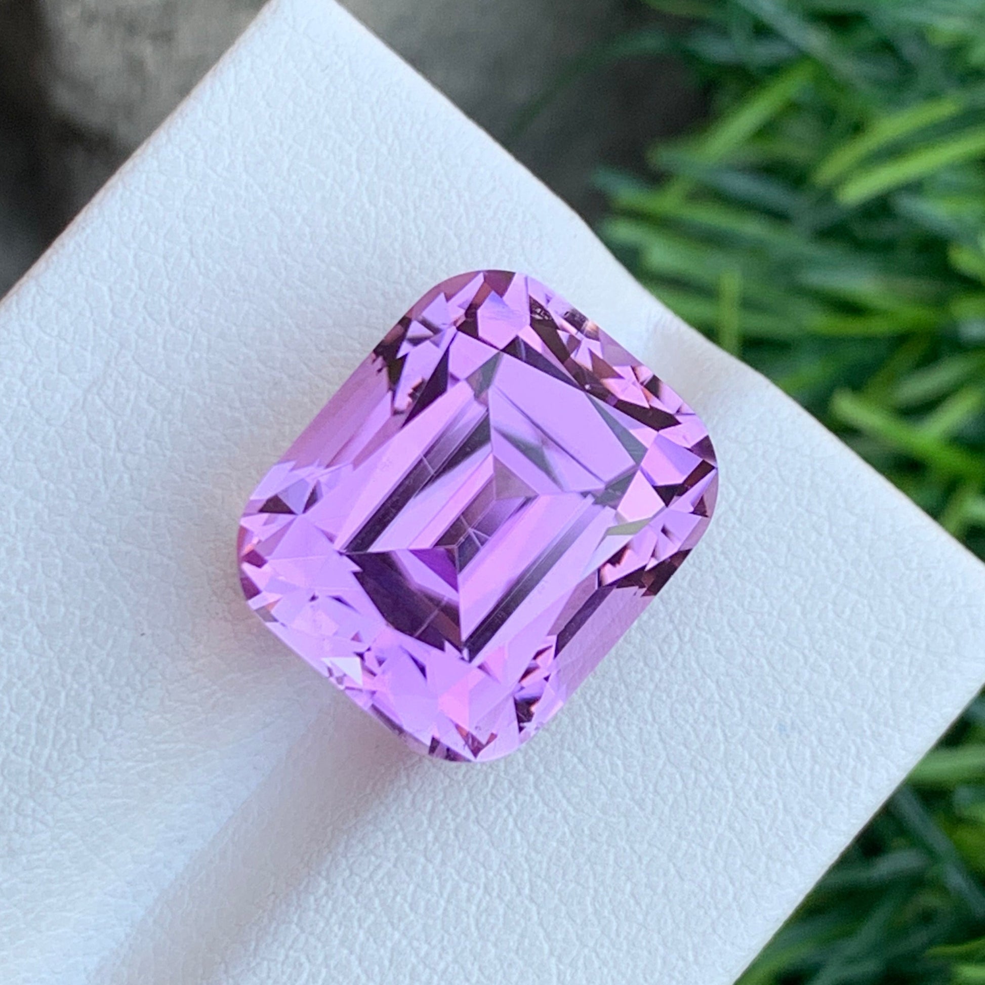 Loose Kunzite Gemstone