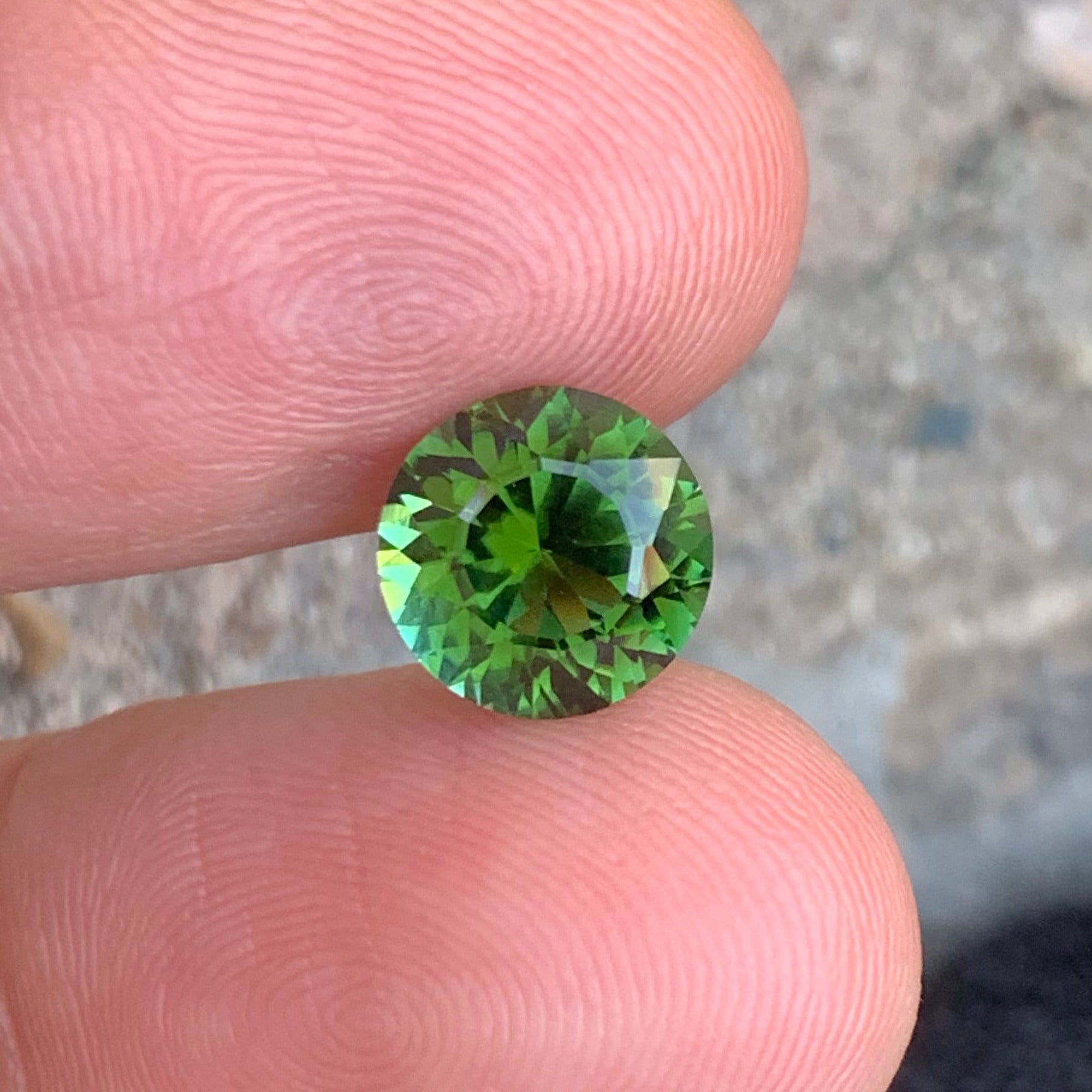 Vivid Green Tourmaline ring
Vivid Green Tourmaline pendant