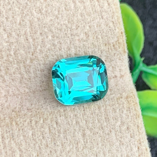 Lagoon Tourmaline gemstone
Lagoon Tourmaline jewelry