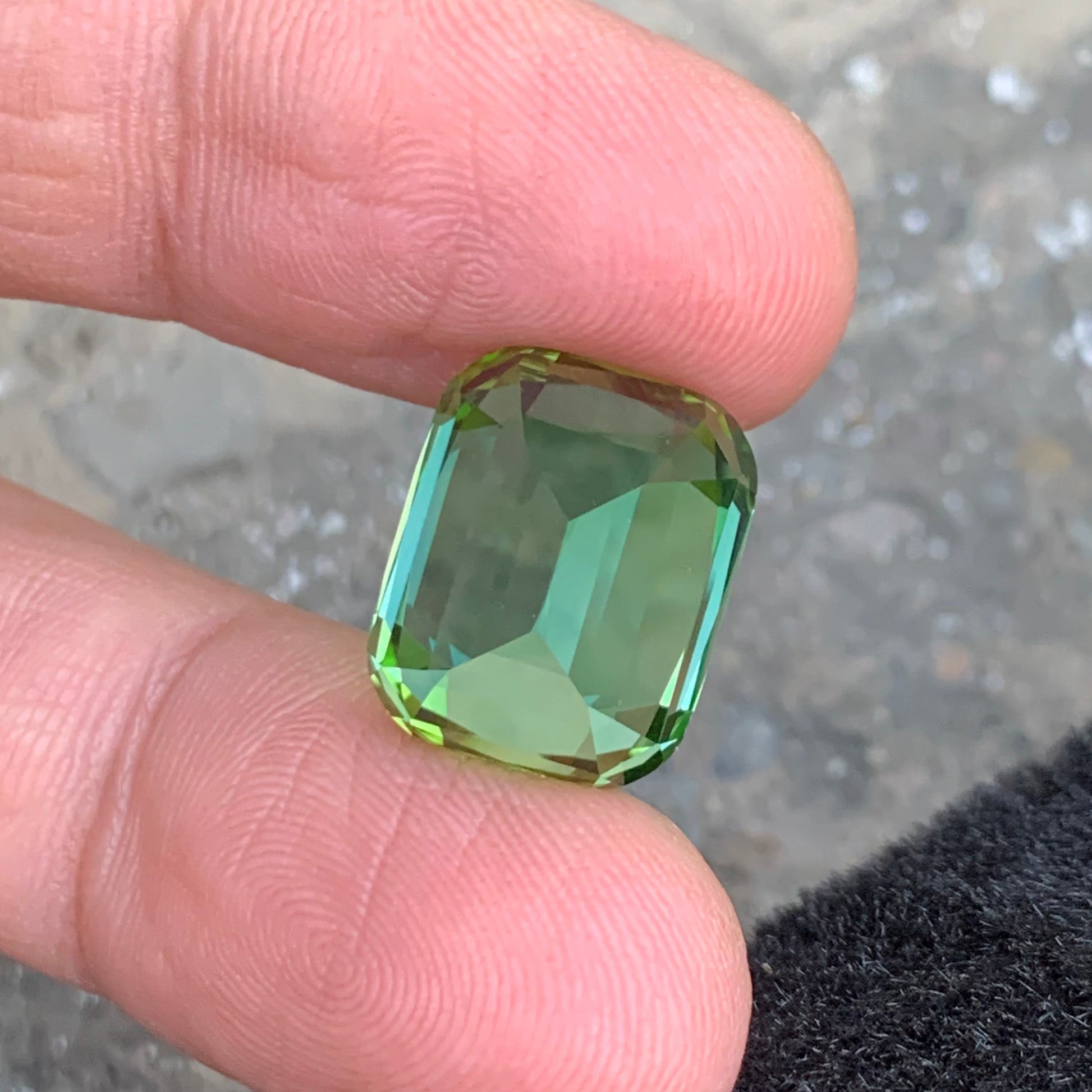 Bluish Green Tourmaline loup clean