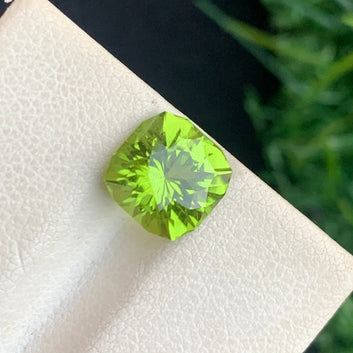 2.75 Carats Beautiful Green Peridot Gemstone, Fancy Asscher Cut