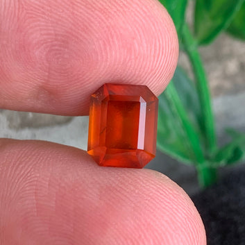  Hessonite Garnet stone
 Hessonite Garnet  jewelry