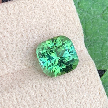 Bluish Green Tourmaline ring
Bluish Green Tourmaline pendant