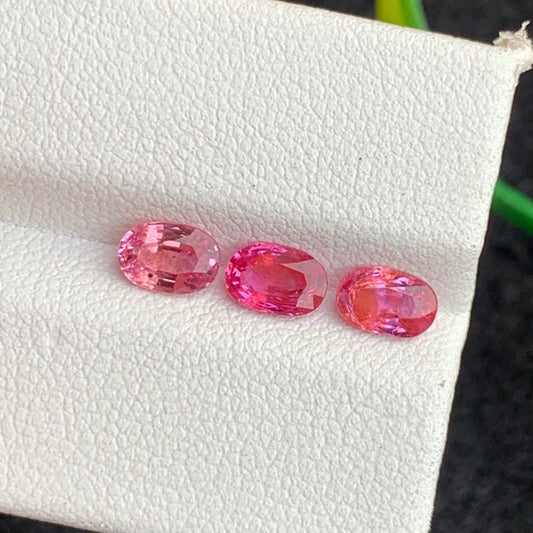 Peach Pink Sapphire Set 
Peach Pink Sapphire jewelry