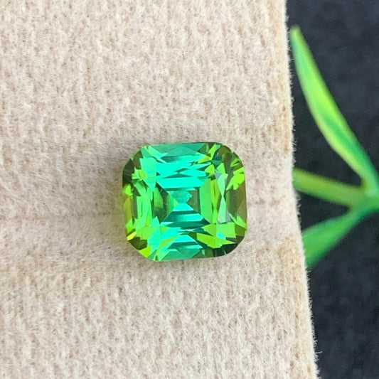 Yellow Bluish Green Tourmaline
Yellow Bluish Green Tourmaline ring