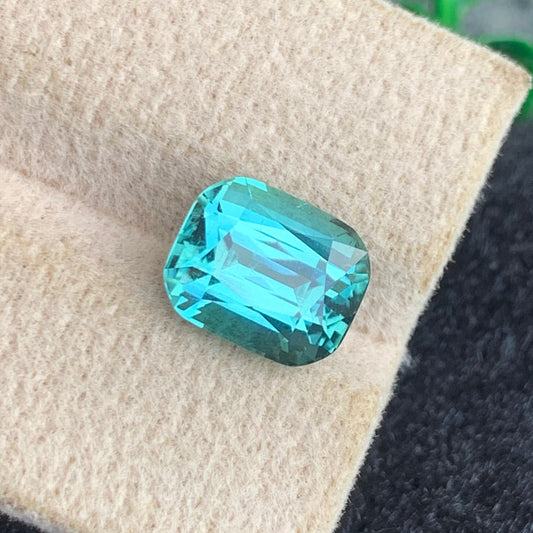 Lagoon Tourmaline gemstone
Lagoon Tourmaline jewelry