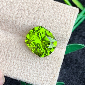 Green Peridot Gemstone ring