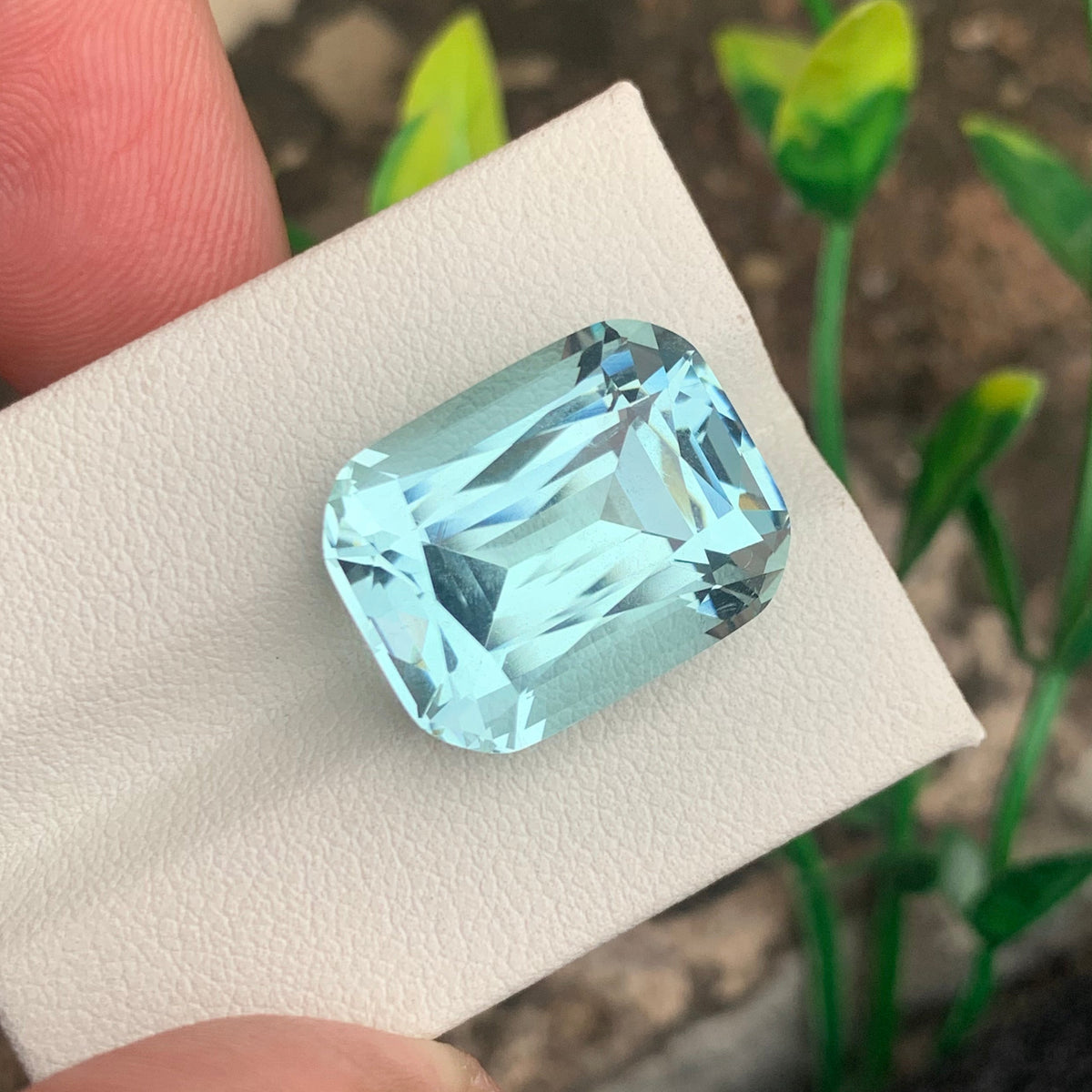 Aquamarine ring
Aquamarine pendant