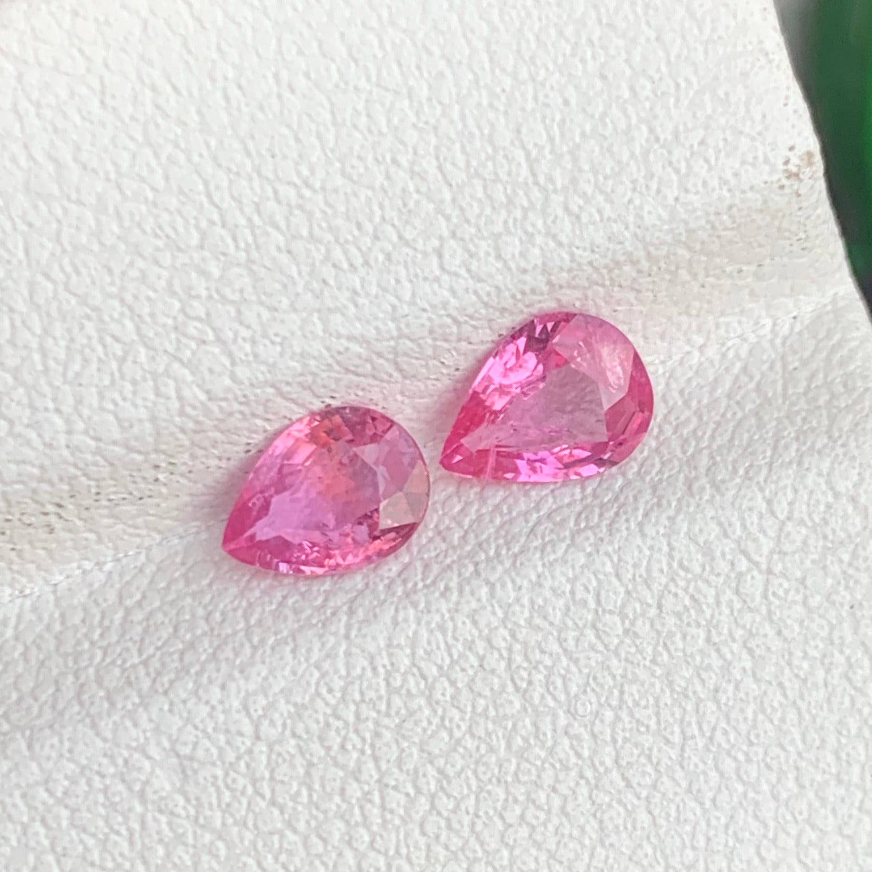 Pink Sapphire gemstone
Pink Sapphire pair
Pink Sapphire earrings
