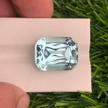 Aquamarine gemstone