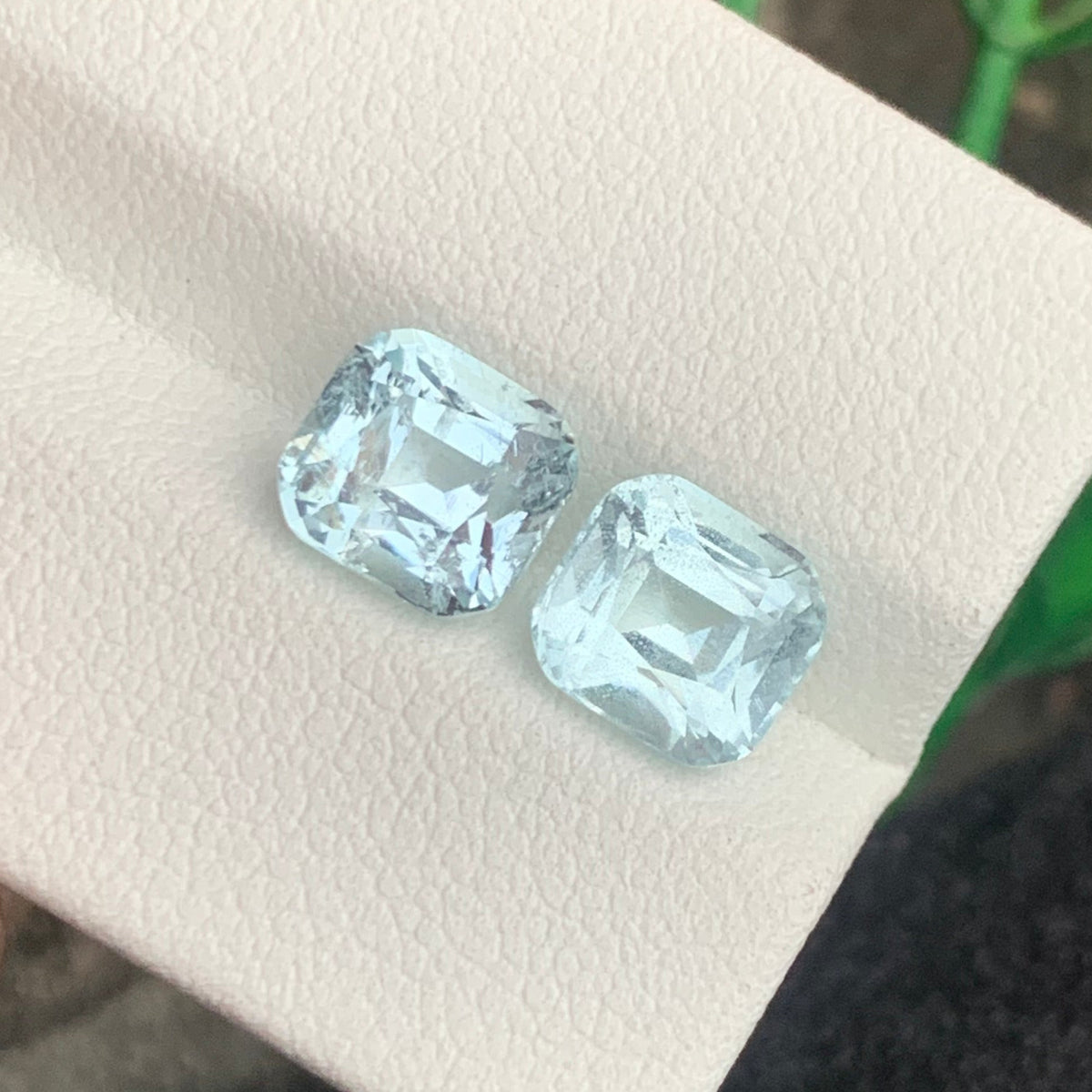 Aquamarine pair
Aquamarine  earrings
Aquamarine  matching pair