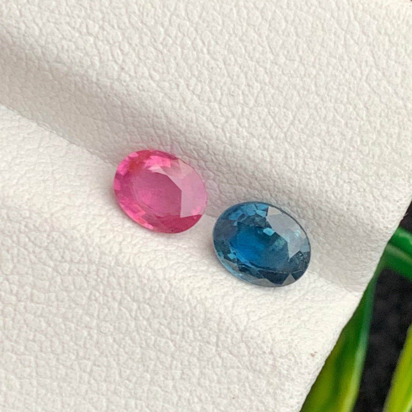 Reverse Sapphire pair
Reverse Sapphire rings