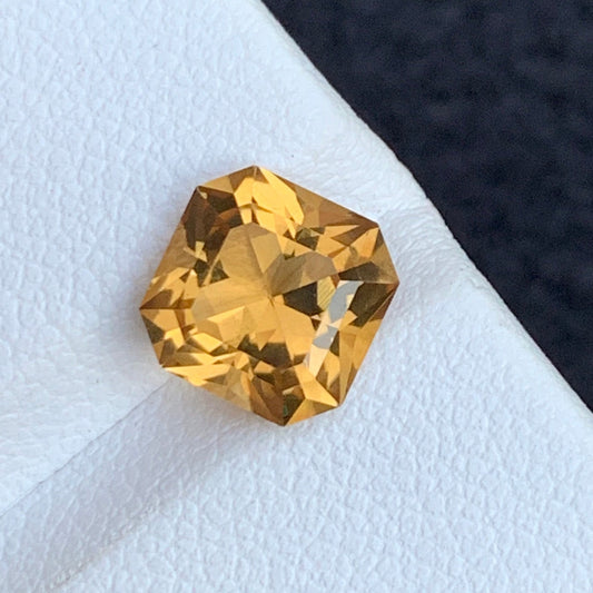 Yellow Citrine from Brazil, Fancy Asscher Cut 2.10 Cts