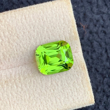 Yellow Green Peridot
Yellow Green Peridot jewelry