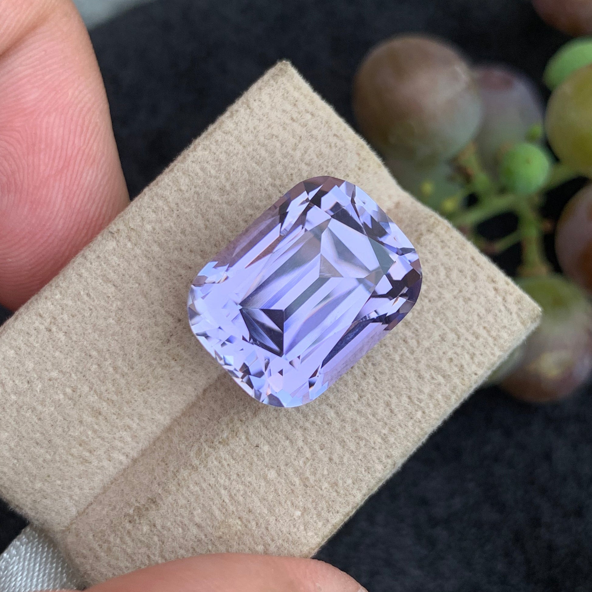 Purplish Pink Kunzite gemstone
 Purplish Pink Kunzite  jewelry