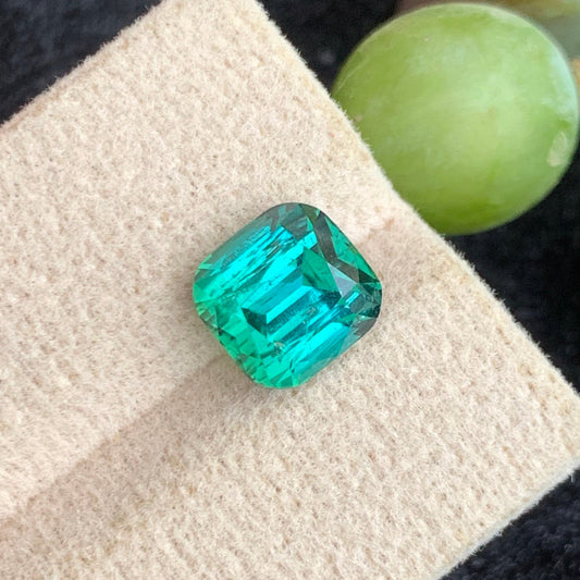 Bluish Green Tourmaline Gemstone
Bluish Green Tourmaline Jewelry
Bluish Green Tourmaline gift