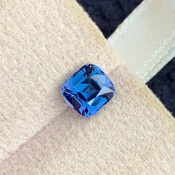 Grayish Blue Spinel
Grayish Blue Spinel jewery