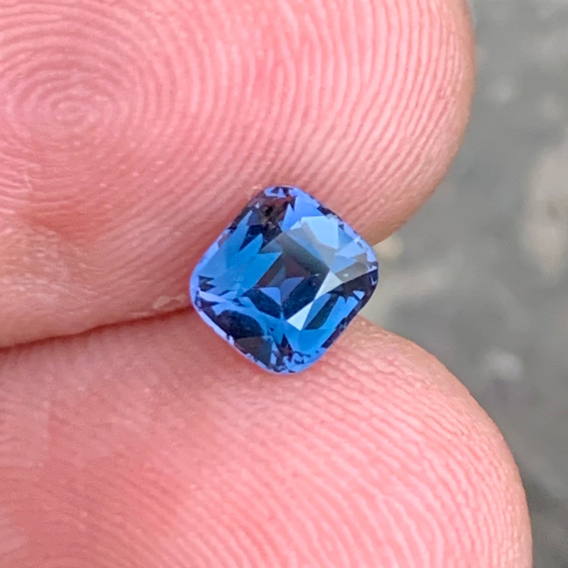 Grayish Blue Spinel
Grayish Blue Spinel ring