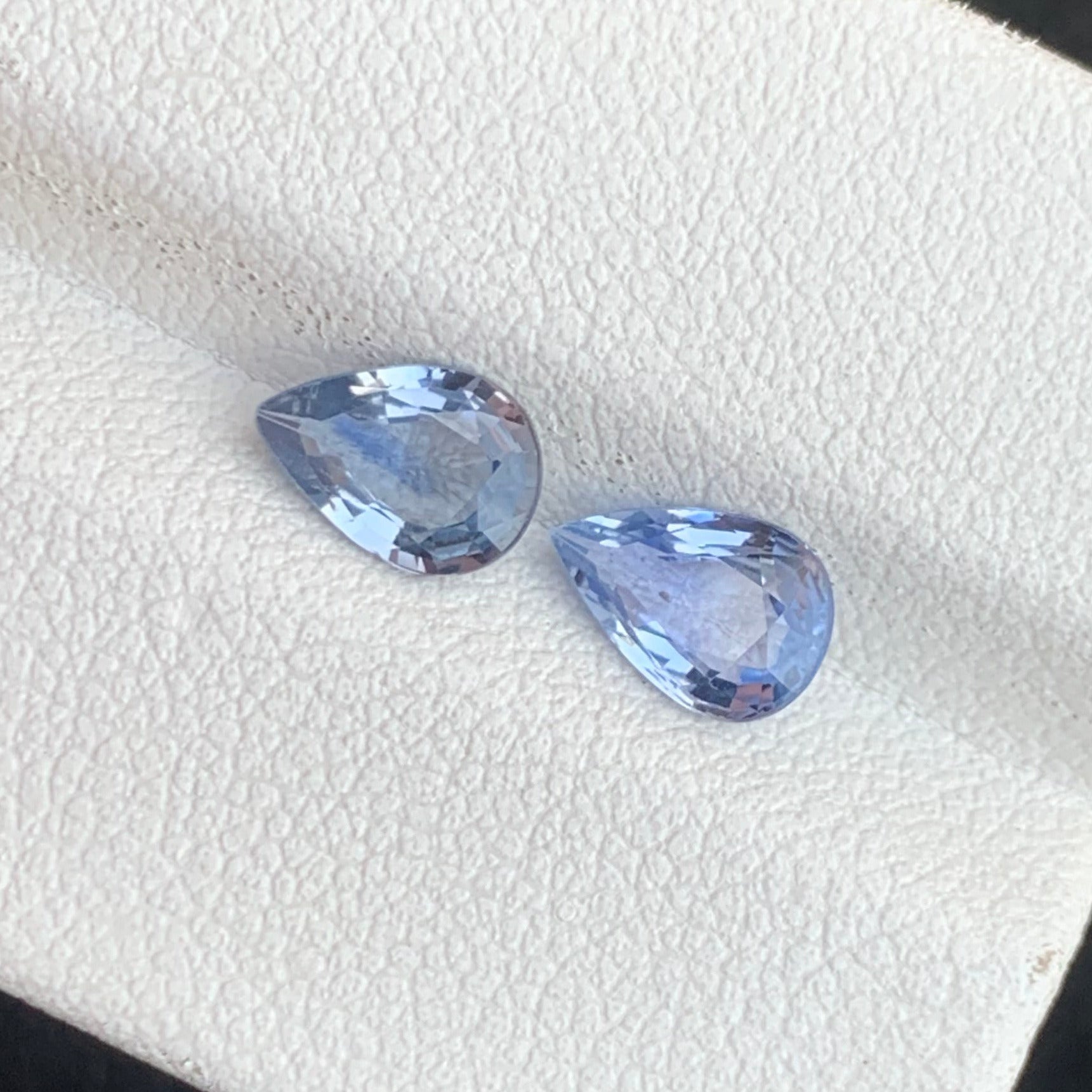 Gray Sapphire pair
Gray Sapphire earrings