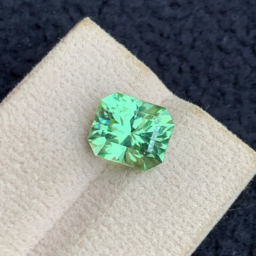 Apple Green Peridot 
Apple Green Peridot jewelry