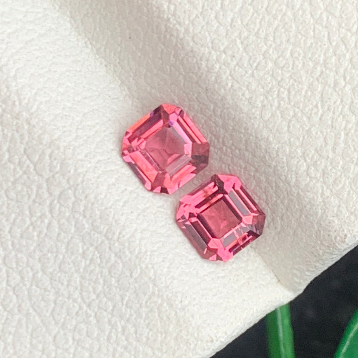 Pink Spinel pair
Pink Spinel earrings