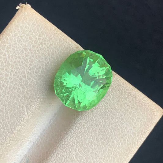 5.90 Carats Loose Apple Green Peridot, Natural Peridot-Oval Cut