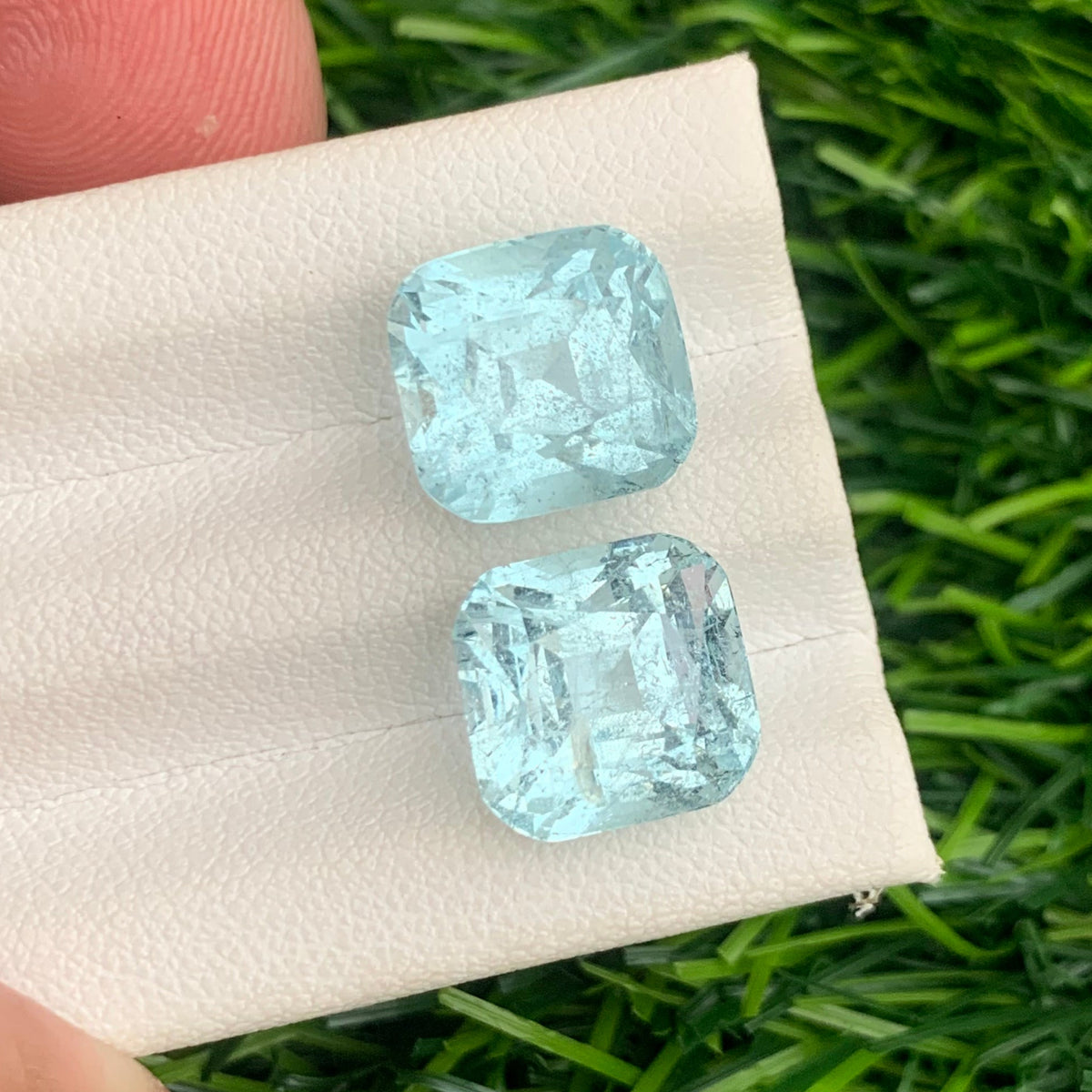 aquamarine pair
aquamarine earrings