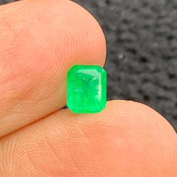 1.20 Carats Natural Swat Emerald Gemstone, Emerald Shape