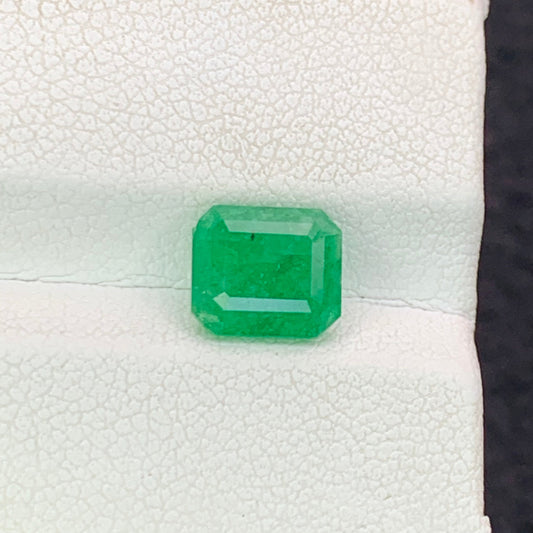 1.75 Carats Loose Swat Emerald Gemstone, Emerald Shape