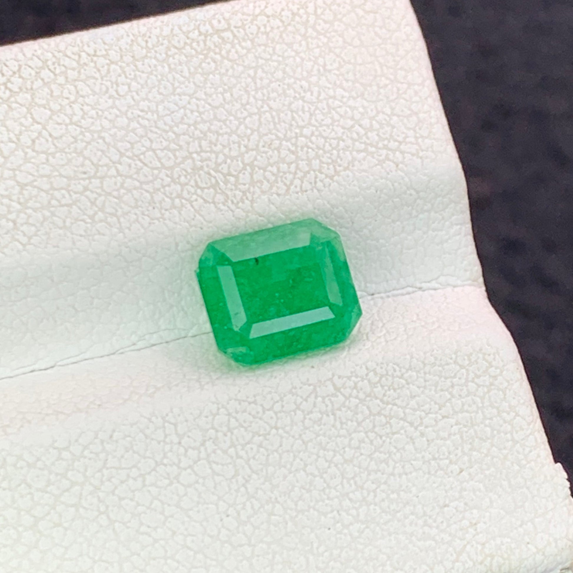 Loose Green Emerald