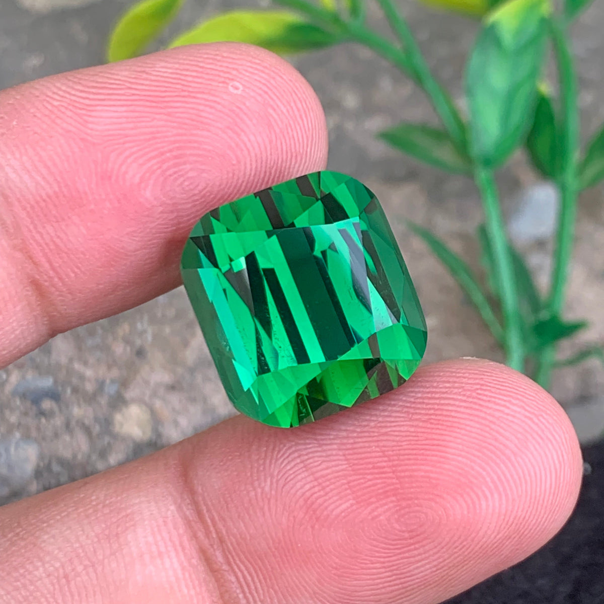 Green Tourmaline gemstone
Green Tourmaline jewelry