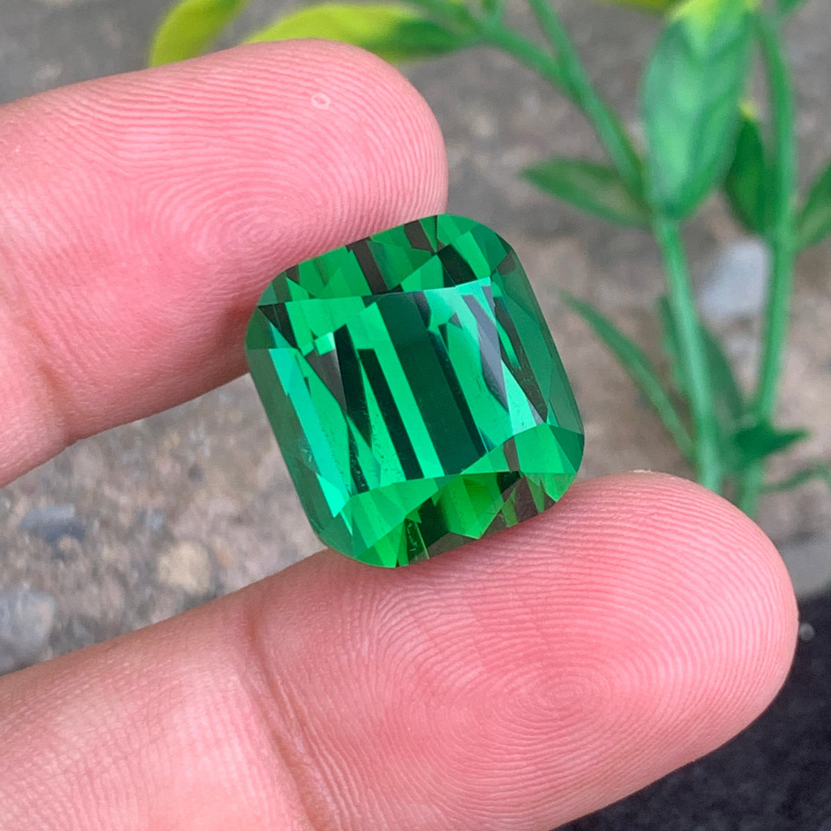 Green Tourmaline ring
Green Tourmaline pendant