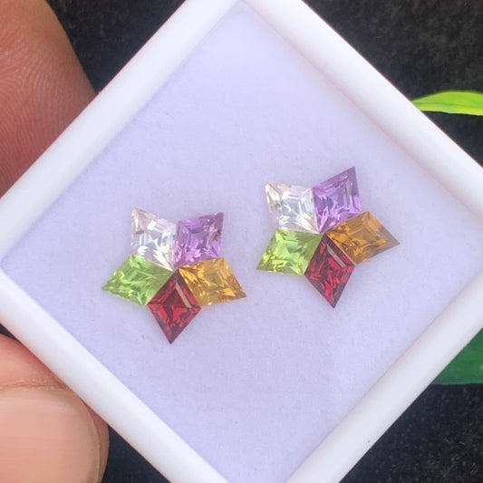 Star-Shaped earrings
Star-Shaped gemstone

