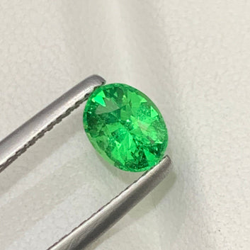 1.20 Carats Natural Tsavorite Garnet Gemstone with Oval Shape from Tanzania