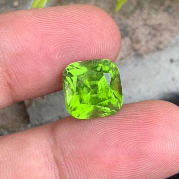 10.50 Carats Fine Green Peridot Gemstone with Brilliant Cushion Shape from Pakistan