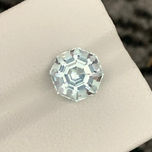 Aquamarine gemstone
Aquamarine jewelry