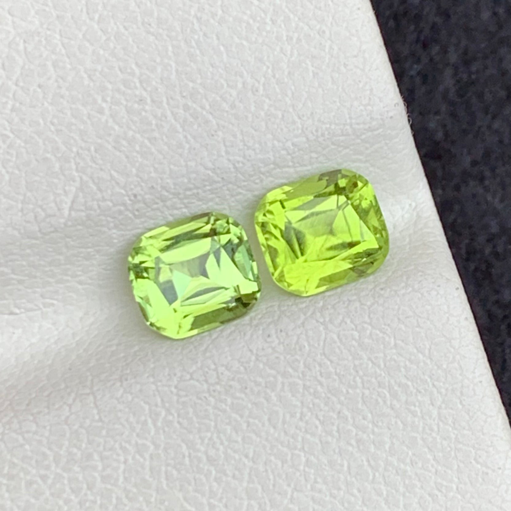 peridot gems pair