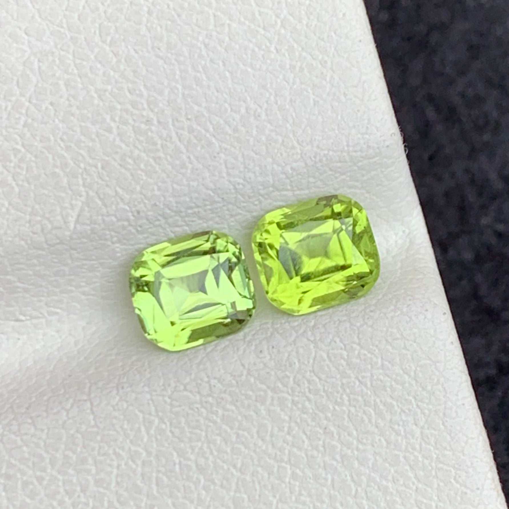 peridot stone pair