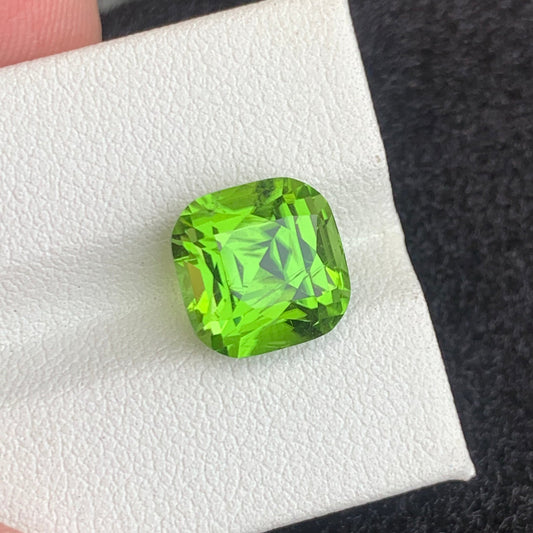 Green Peridot Gemstone
Green Peridot jewelry