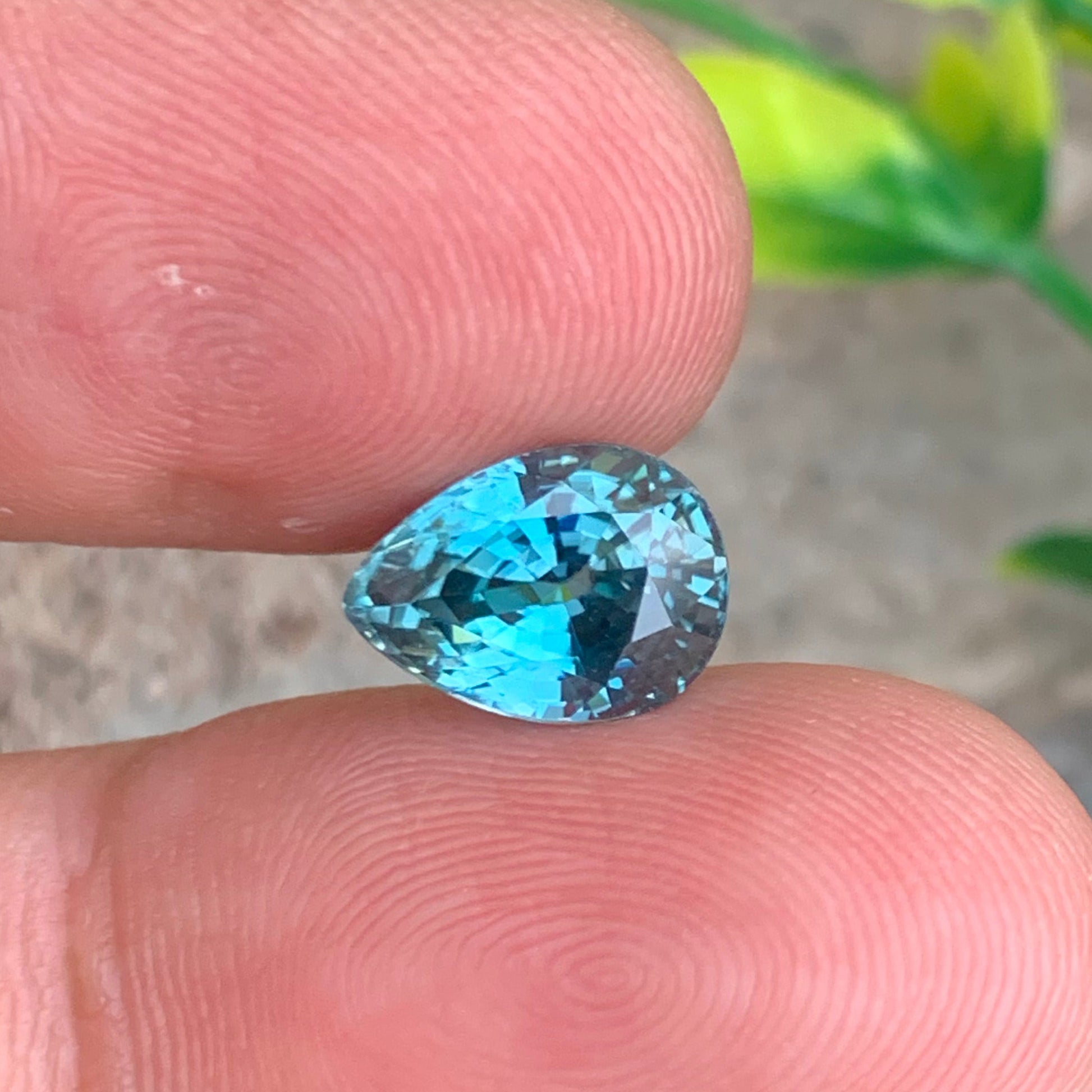 Zircon ring
Zircon  pendant