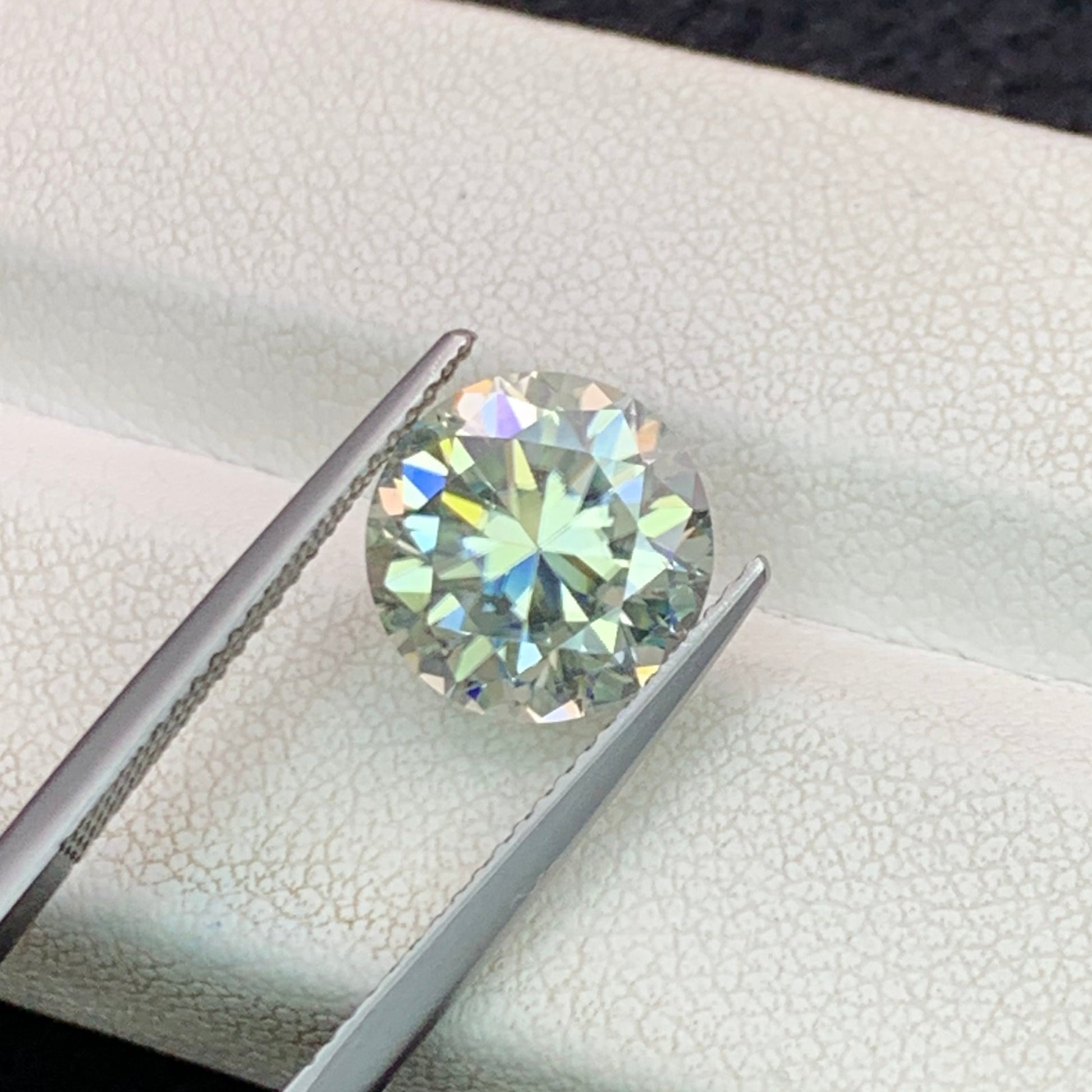 Moissanite Stone